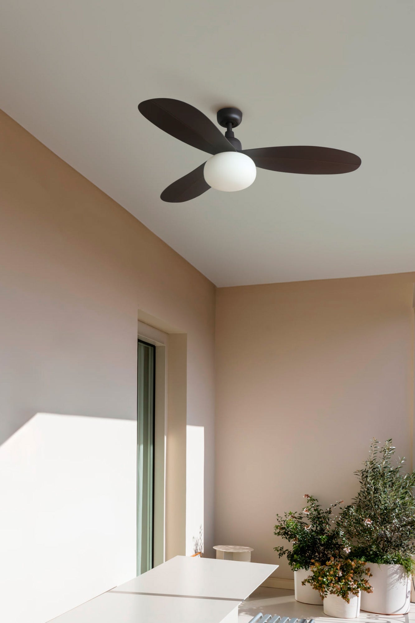 Ventilador de Techo Faro PALMA M DC Ø129cm IP44 Apto Porches y Terrazas