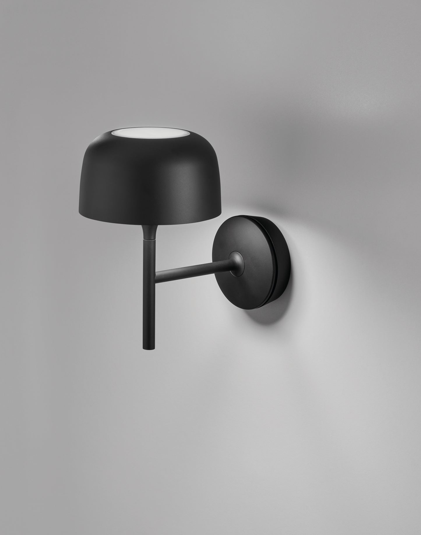 Aplique BOL de BOVER, regulable Triac - Negro Mate