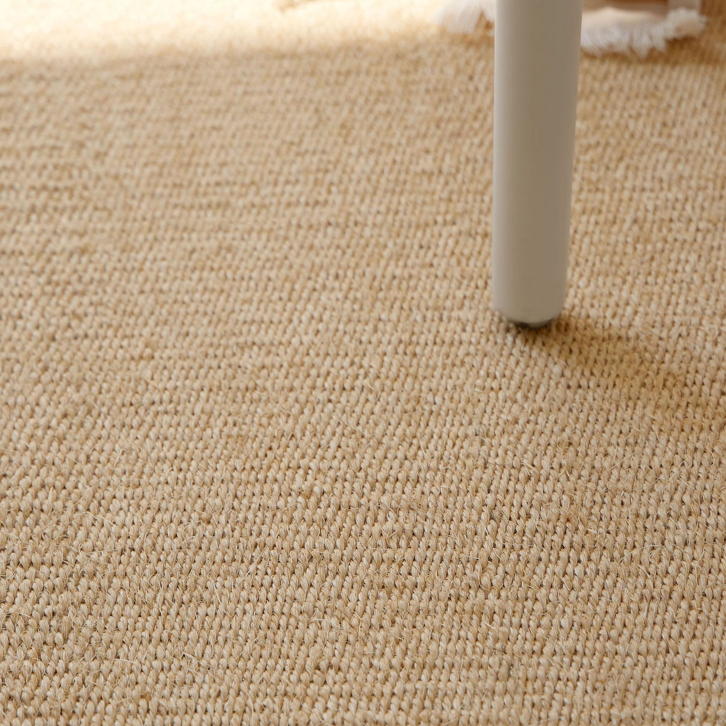 Alfombra Palma Toasted, fabricada en Sisal y Yute KUATRO