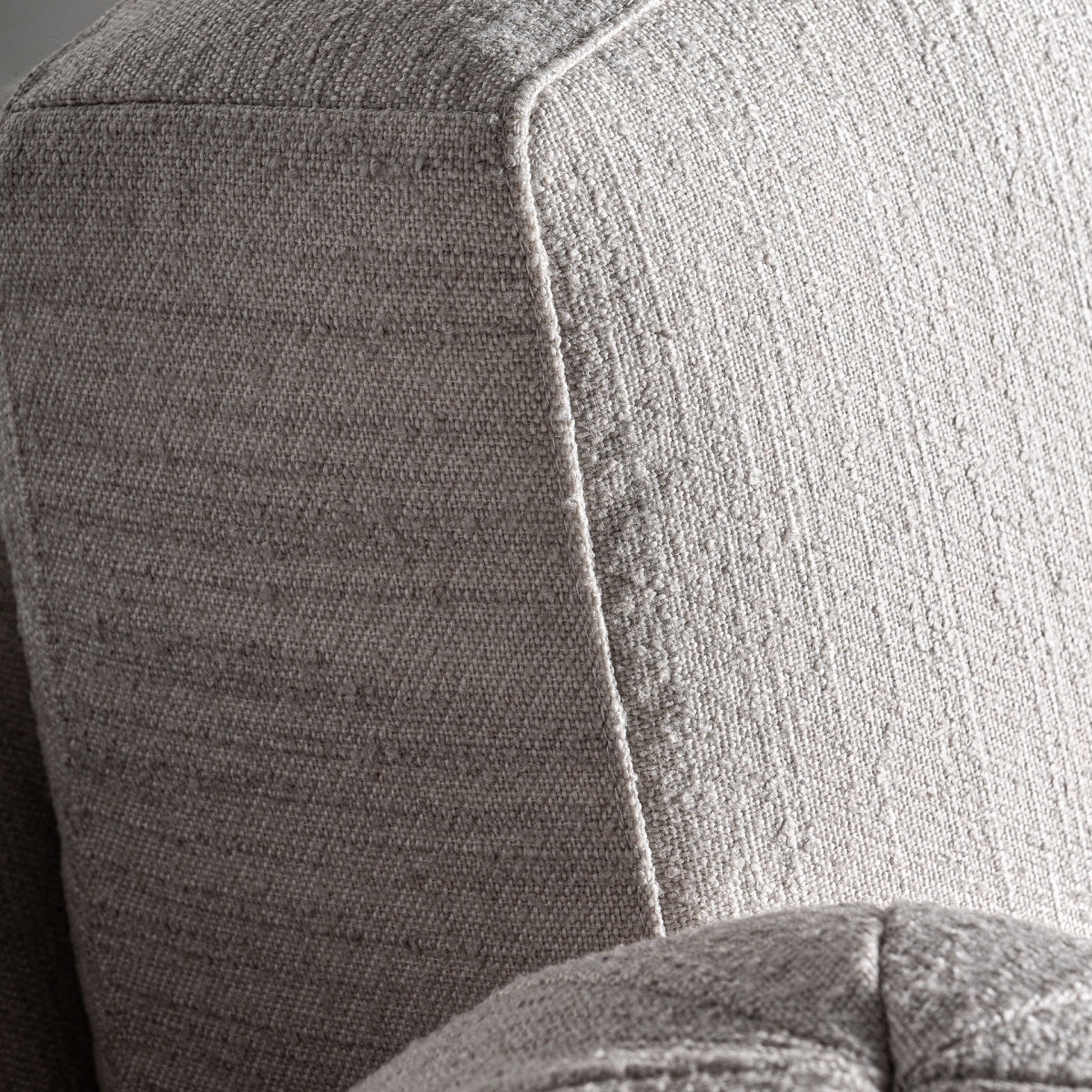 Sofá Traun de GET UP & DESIGN: Lujo y Comodidad para tu Hogar