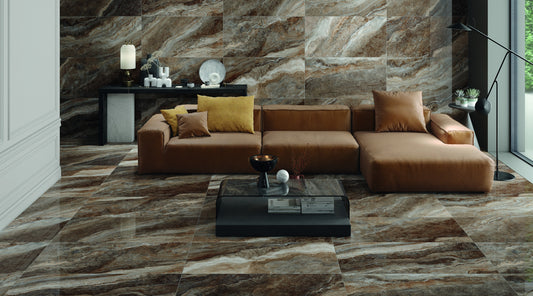 Ambiente KTL Galaxy en Brown, suelo de porcelánico pulido efecto mármol