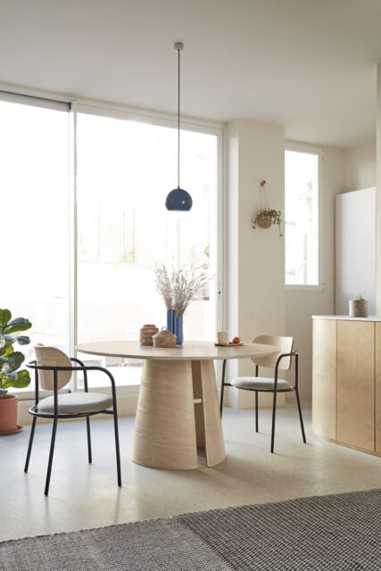 Mesa de comedor CEP