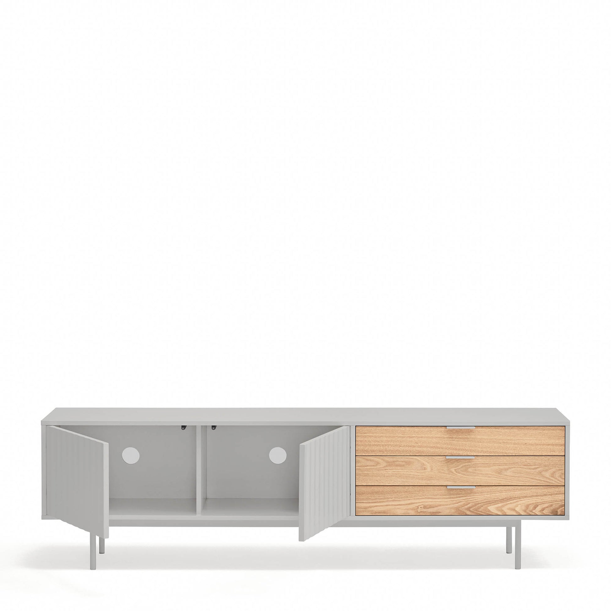 Mueble TV Sierra detalle puertas abiertas mostrando capacidad