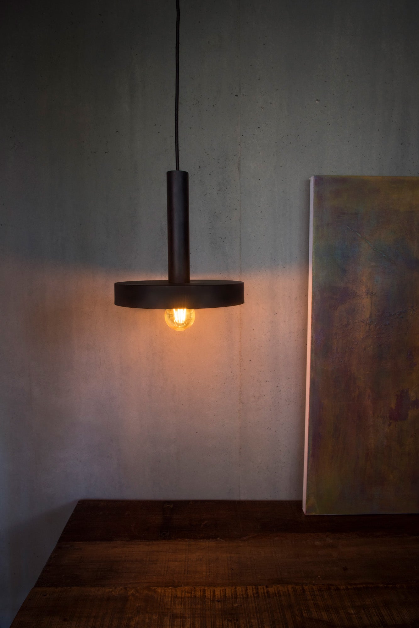 Lámpara Colgante Faro Whizz Negro y Oro Satinado 1xE27 - Ambiente