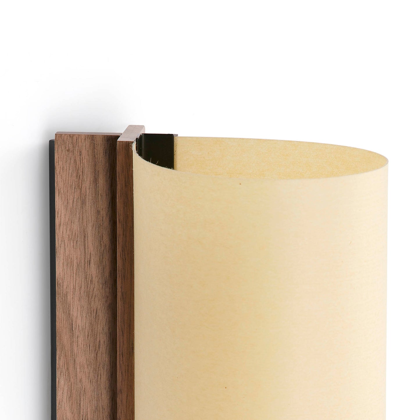 Aplique de Pared Faro CATA Madera de Nogal Diseño Marina Milà LED