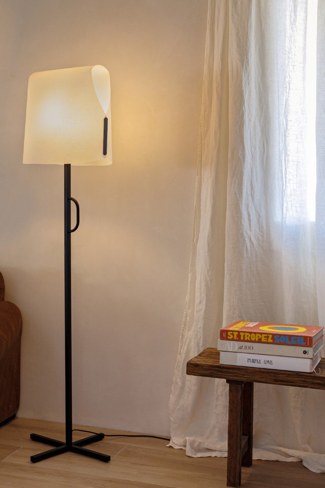 Lámpara de Pie Faro LUANG Pantalla Papiro y Lino Diseño Faro Lab 1xE27 H140cm