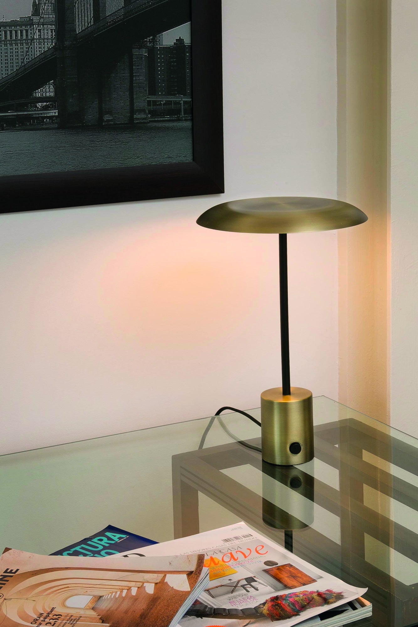 Lámpara de Sobremesa Faro Hoshi Oro Satinado y Negro LED 12W Regulable - Ambiente