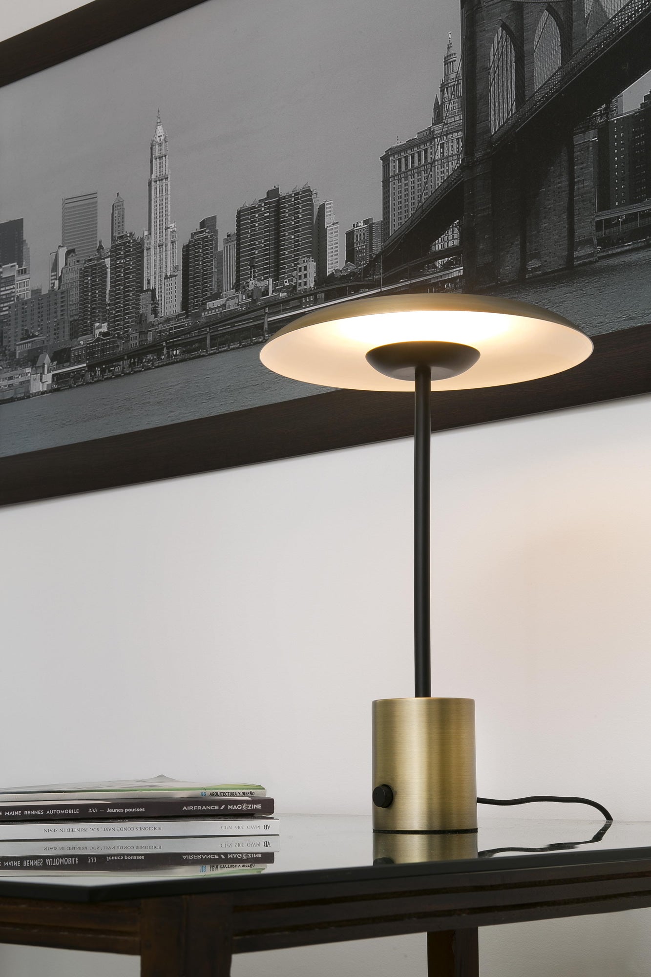 Lámpara de Sobremesa Faro Hoshi Oro Satinado y Negro LED 12W Regulable - Ambiente