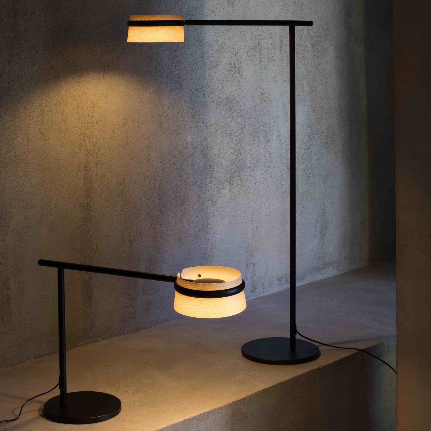 Lámpara de Pie Faro LOOP Madera Natural Diseño Estudi Ribaudí LED 6W