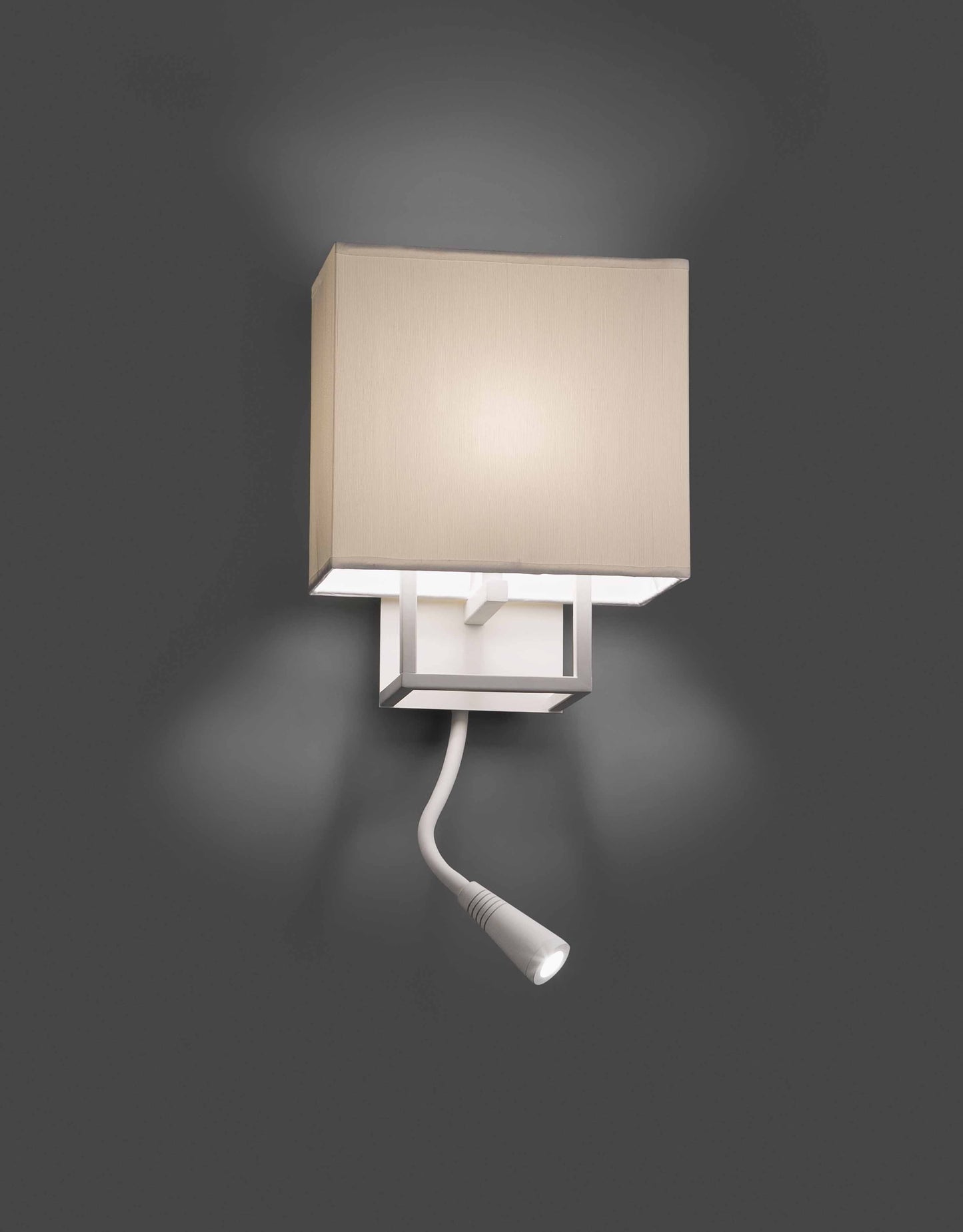 Aplique de Pared con Lector LED Faro VESPER Diseño Nahtrang