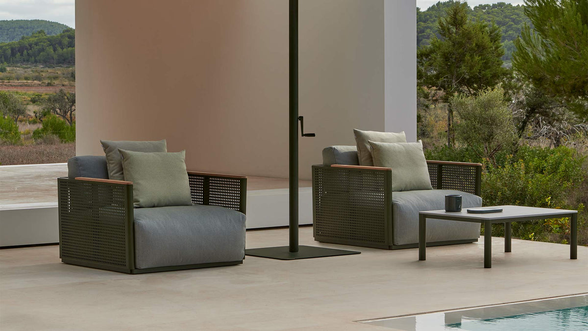 Sillón Lounge de Exterior Gandia Blasco BOSC · Madera de Iroko (Diseño Made Studio) - Ambiente