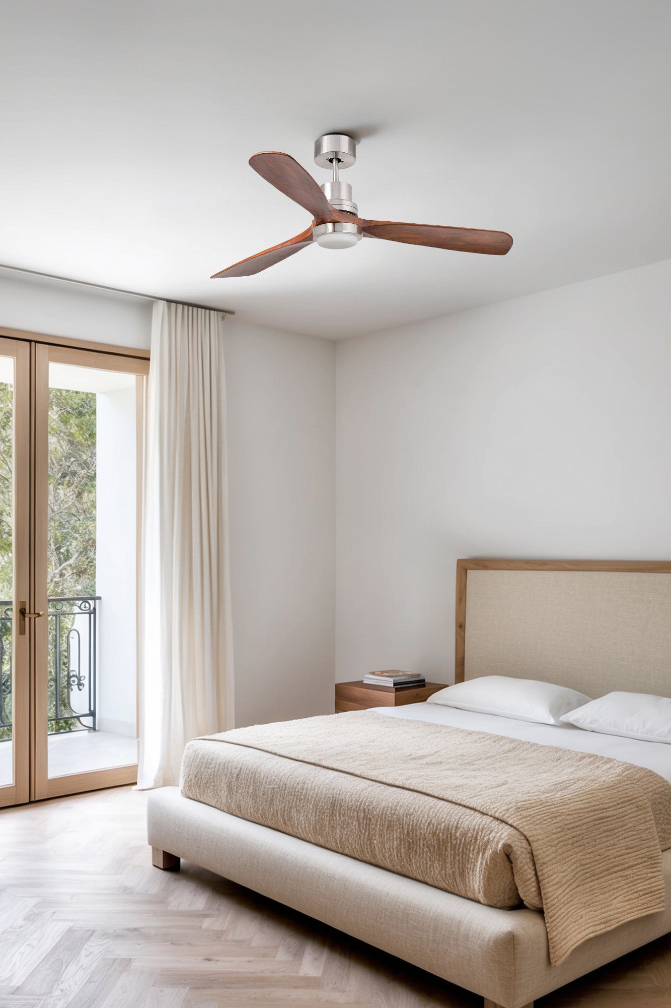 Ventilador de Techo Faro Lantau L DC Ø132cm con Luz LED Palas Nogal - Ambiente