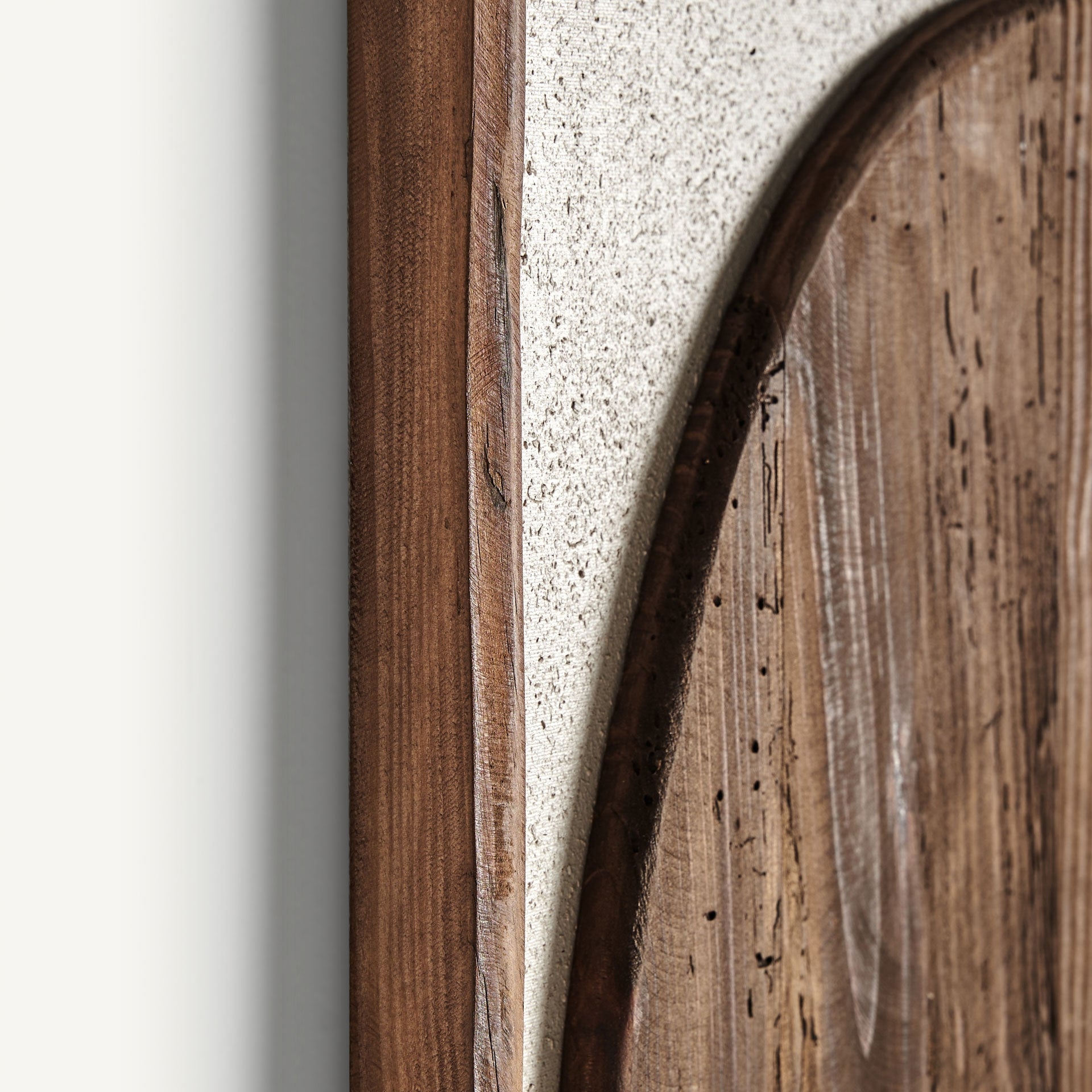 Detalle del cuadro Crissey VICAL en madera reciclada