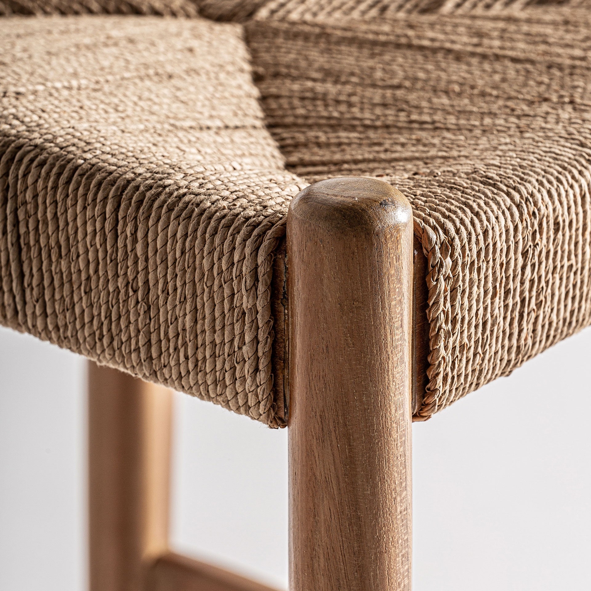 Taburete Agia VICAL de diseño natural para comedor