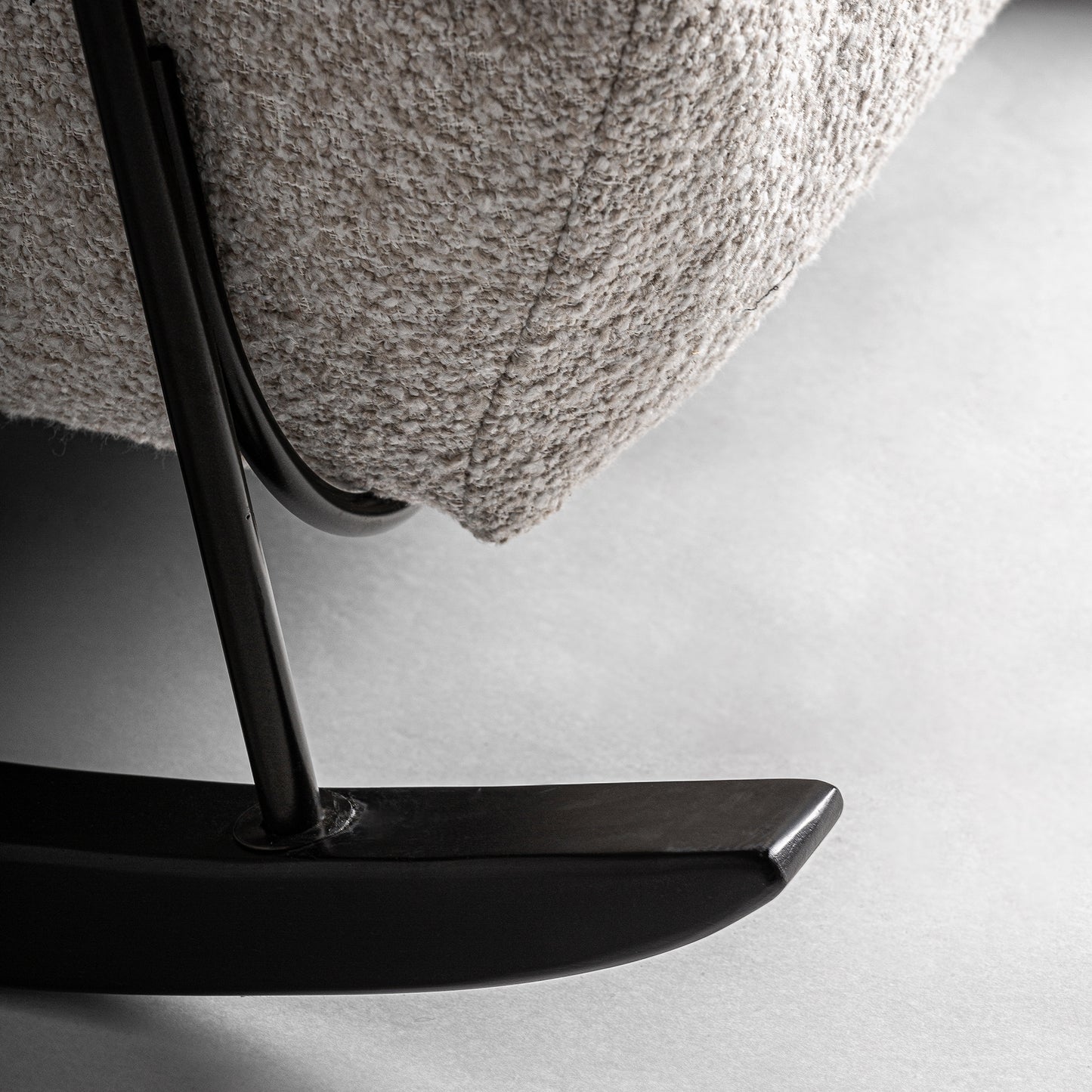 Mecedora Zwalm Beige en Madera Natural | Vical Home