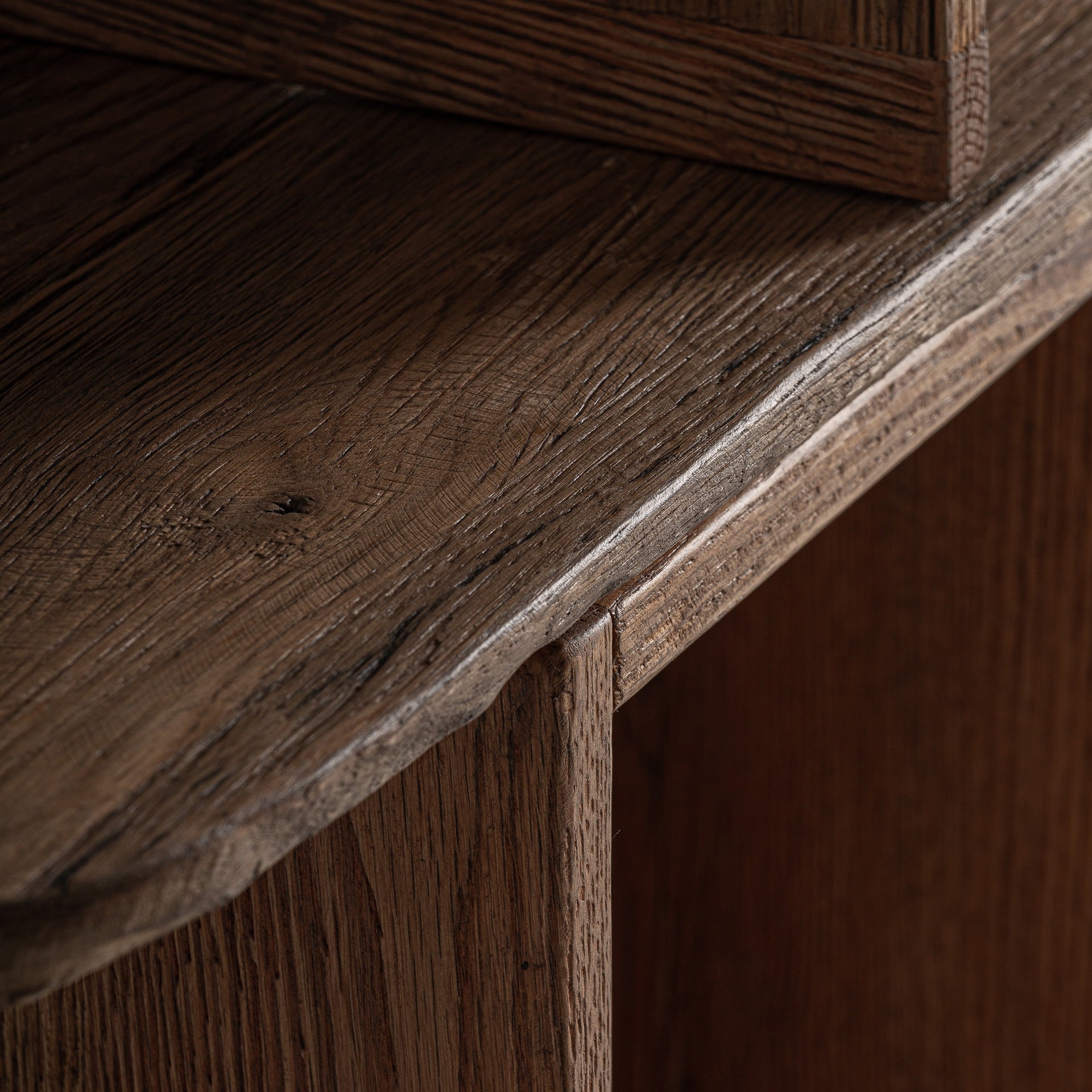 Estantería Brusque VICAL en madera de roble para interiorismo premium