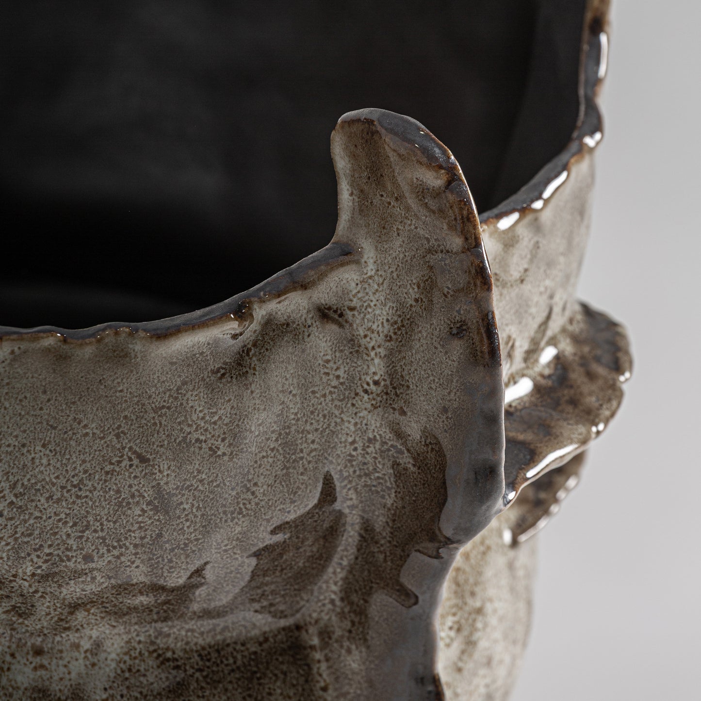 Jarrón Erlea Vical Vidrio Marrón Rayado | Decorativo Artesanal 29x58cm