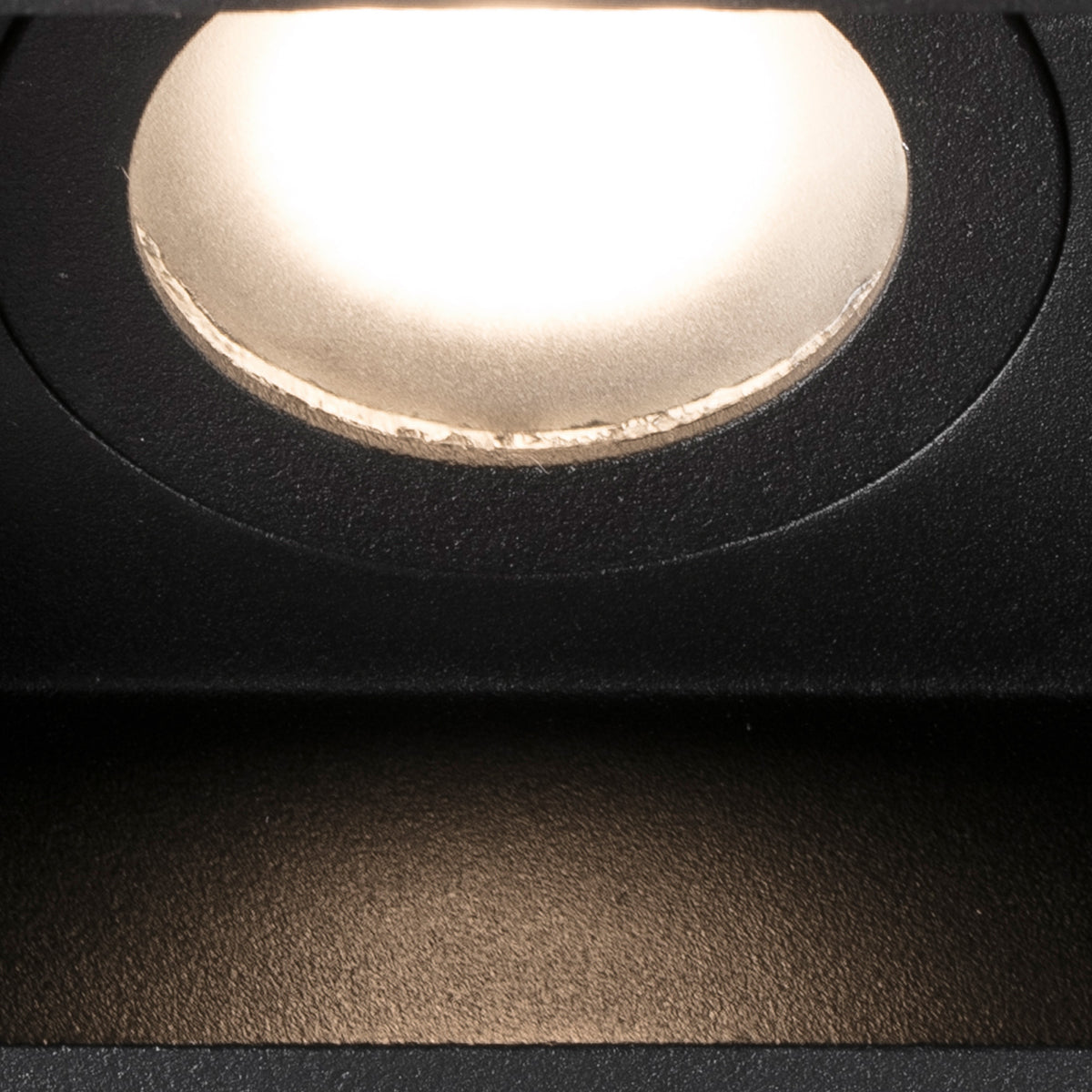 Detalle tecnico Faro HYDE 1 luz fijo cuadrado negro IP44 ref 40117