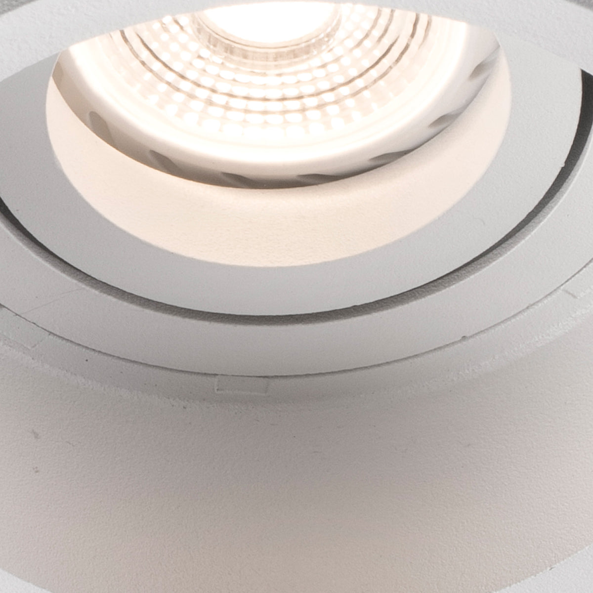 Detalle tecnico Faro HYDE 1 luz orientable redondo blanco IP20 ref 40118