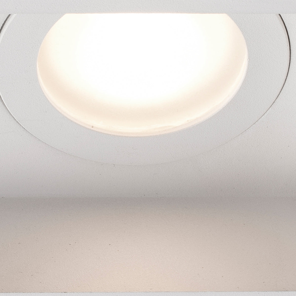 Detalle tecnico Faro HYDE 2 luces fijo cuadrado blanco IP44 ref 40124