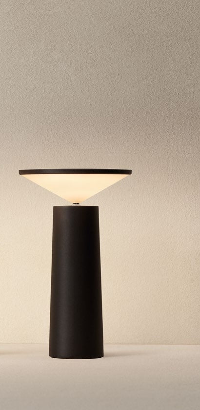 Lámpara portátil recargable LEDS C4 Cocktail acabado negro mate