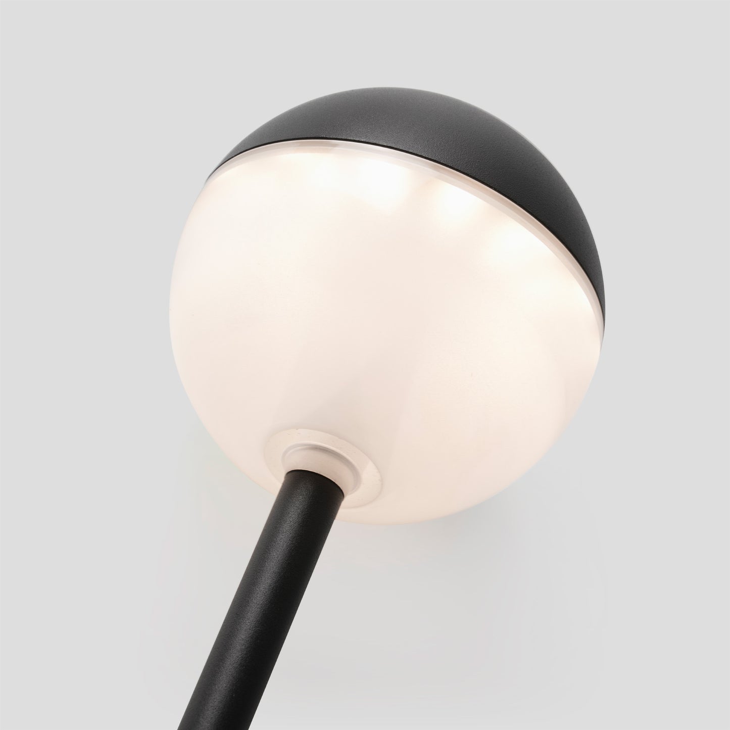 Estaca / Proyector de Jardín Faro Piccola Negro LED 8W 2700K IP65 - Detalle