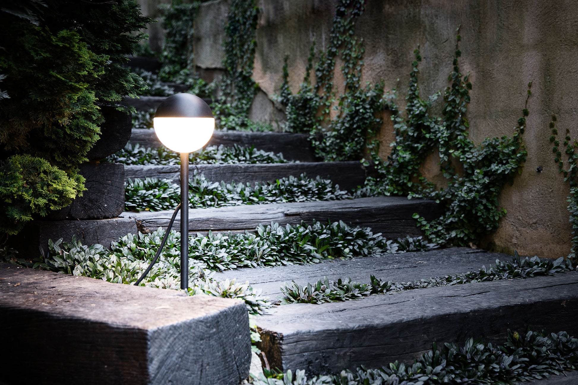 Estaca / Proyector de Jardín Faro Piccola Negro LED 8W 2700K IP65 - Ambiente