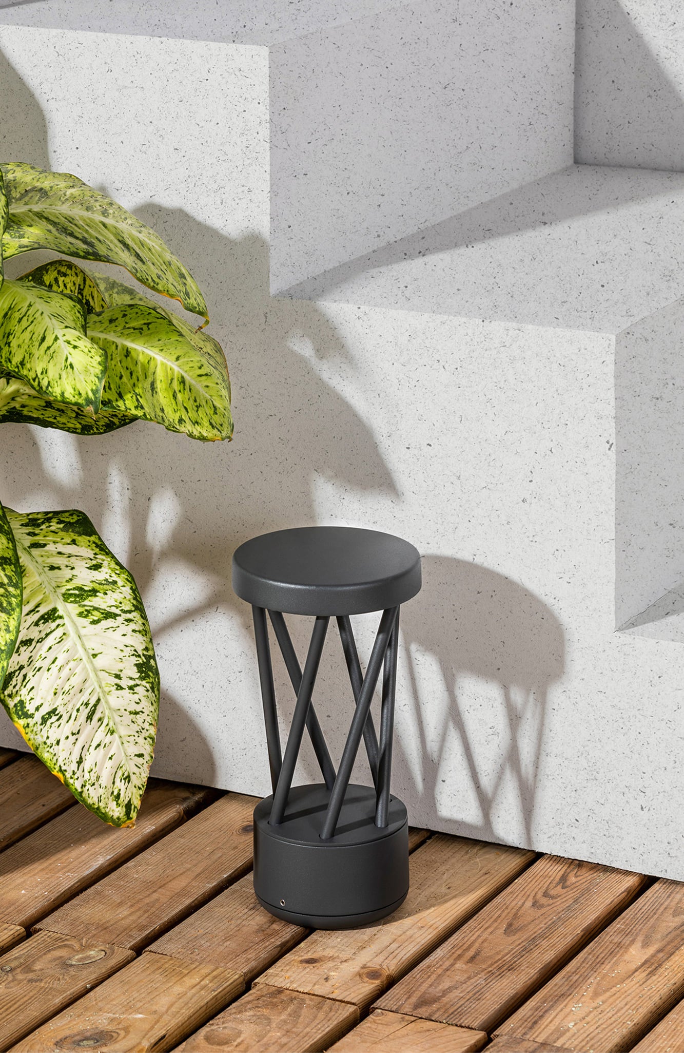Aplique de Pared de Exterior Faro TWIST LED 10W Orientable IP65 Diseño Estudi Ribaudí - Fotografía de Ambiente