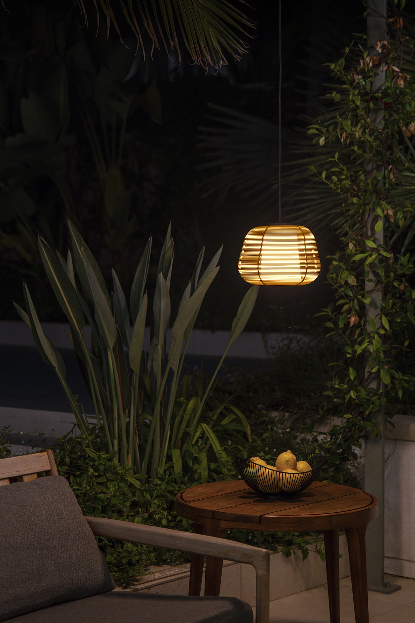 Linterna Baliza de Exterior Faro NARITA IP65 Diseño Carrasquet 1xE27 - Fotografía de Ambiente