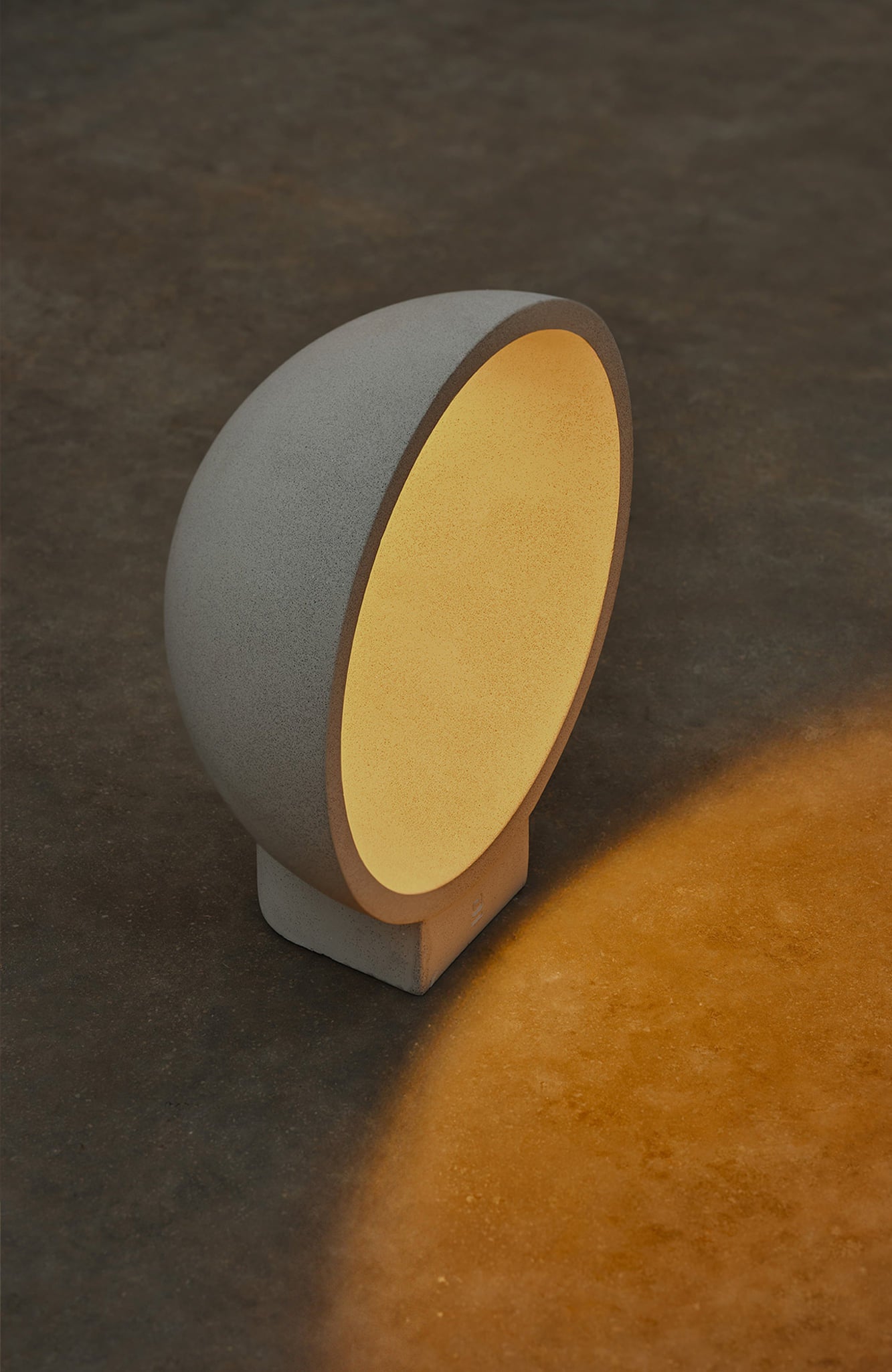 Baliza de Exterior Faro GAIA Cemento Natural LED 6W 2700K IP65 Diseño Yembarastudio