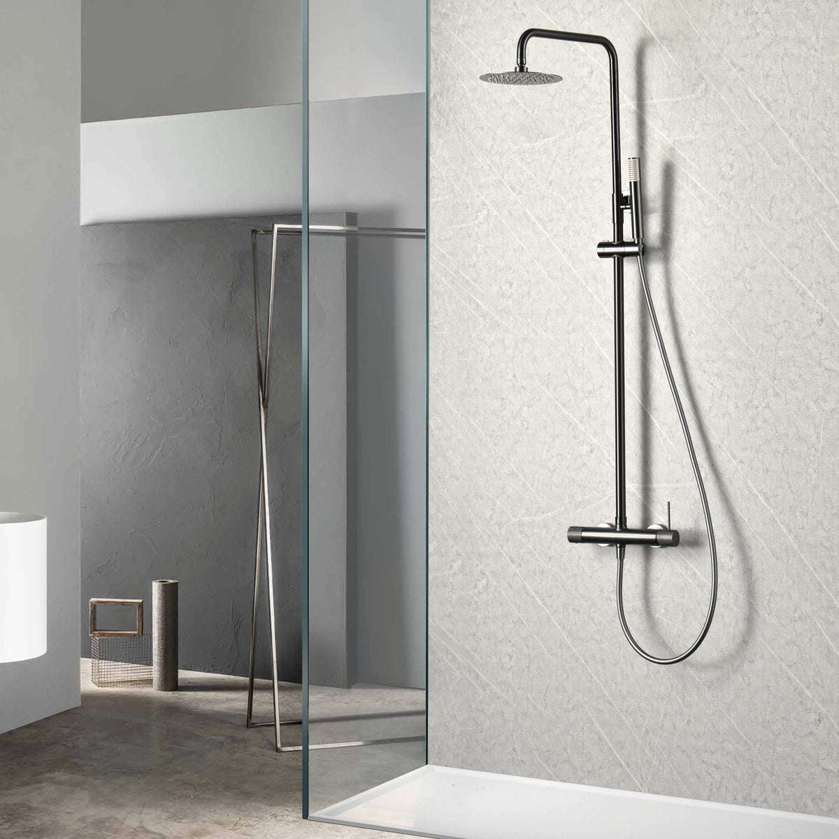 Conjunto de Ducha Monomando Line IMEX instalado en un baño
