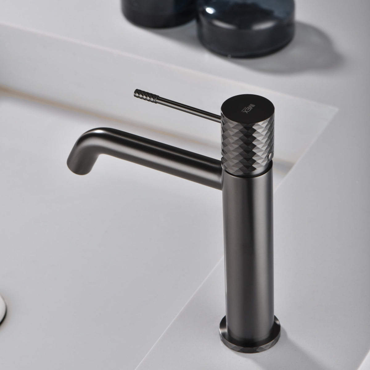 MONOMANDO LAVABO GÉNOVA IMEX en un baño real