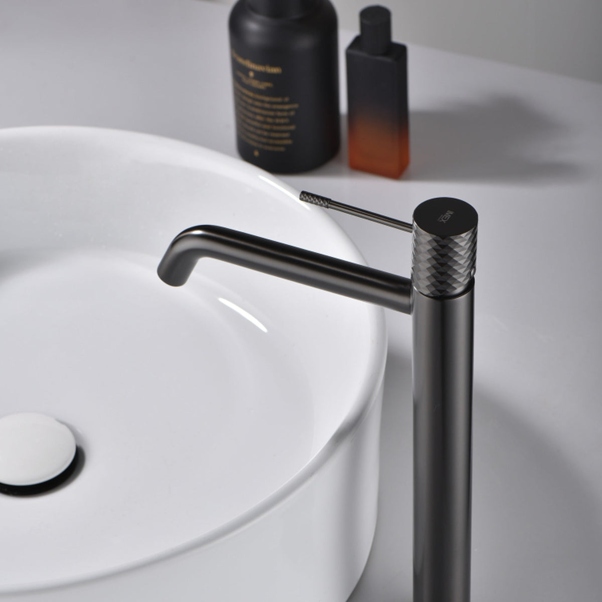 MONOMANDO LAVABO ALTO GÉNOVA IMEX en un baño real
