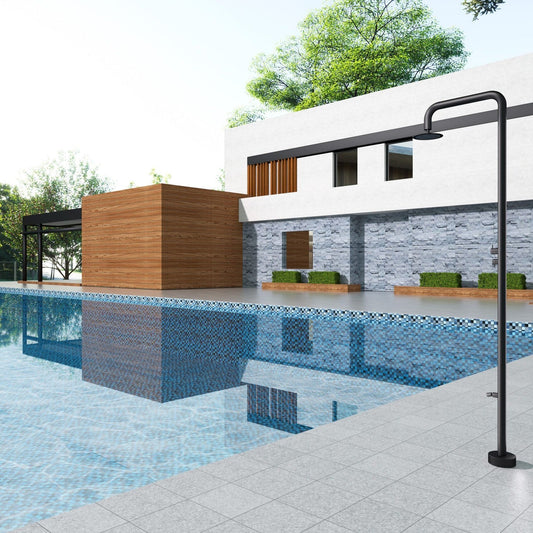 Grifo de Piscina Michigan IMEX instalado en una piscina