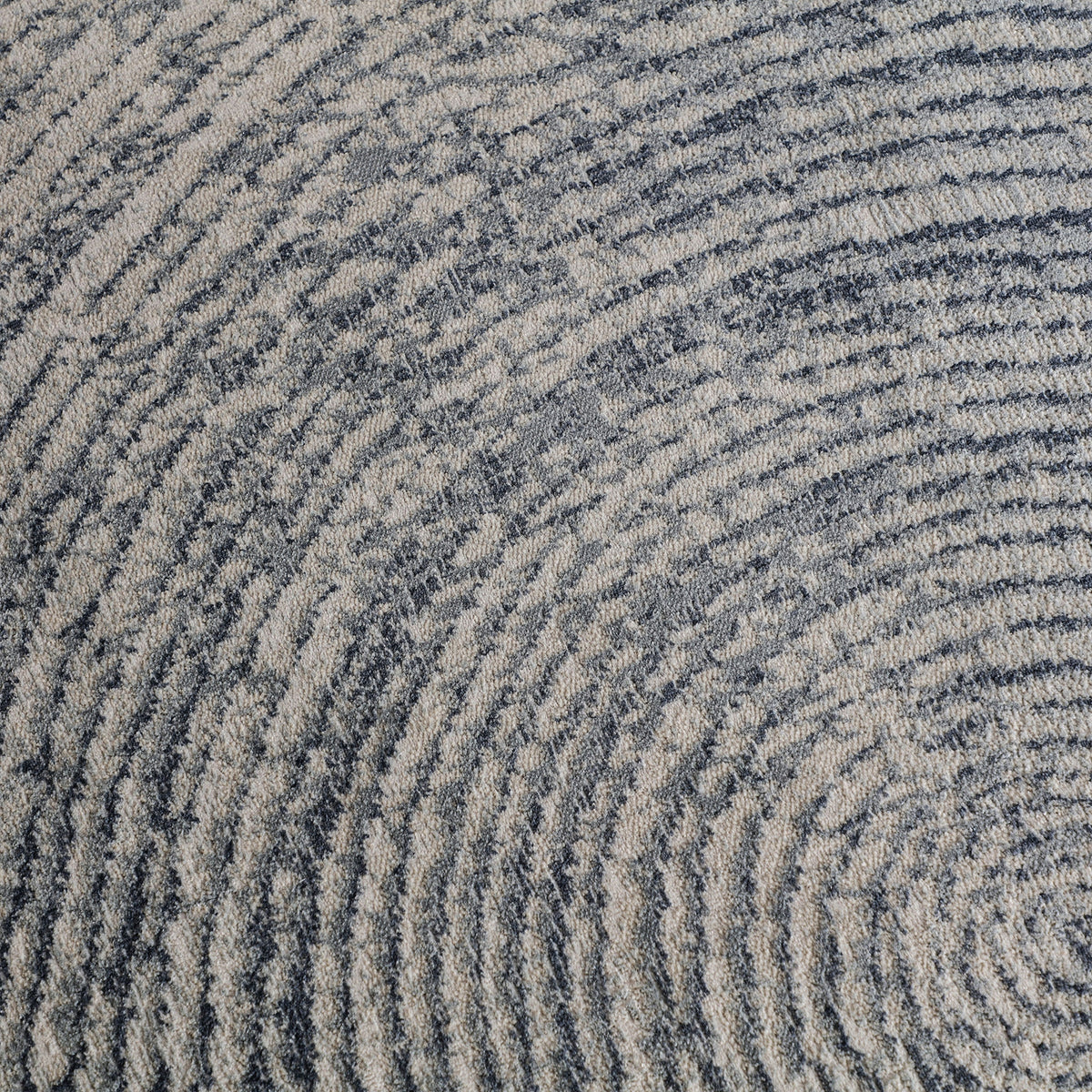 Detalle degradado tonos azules alfombra Bakea Vical viscosa