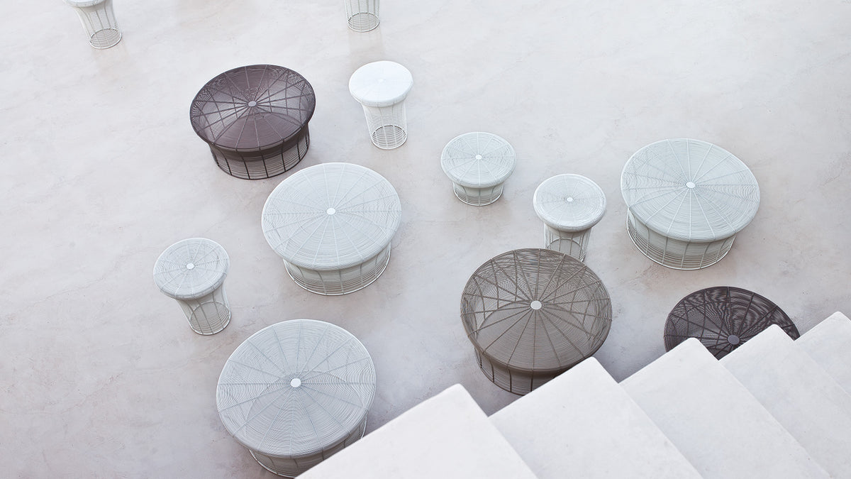 Mesa Alta Auxiliar de Exterior GANDIA BLASCO ARAM Ø61 cm Diseño Nendo