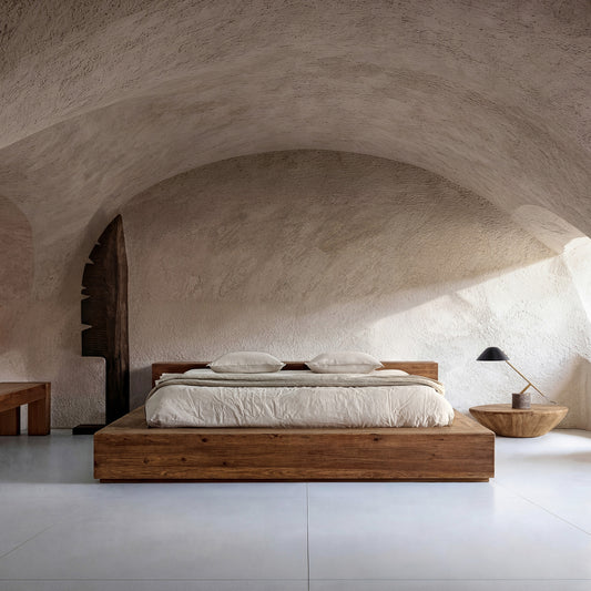 Cama Truel Vical en dormitorio de estilo wabi sabi con techo abovedado de microcemento