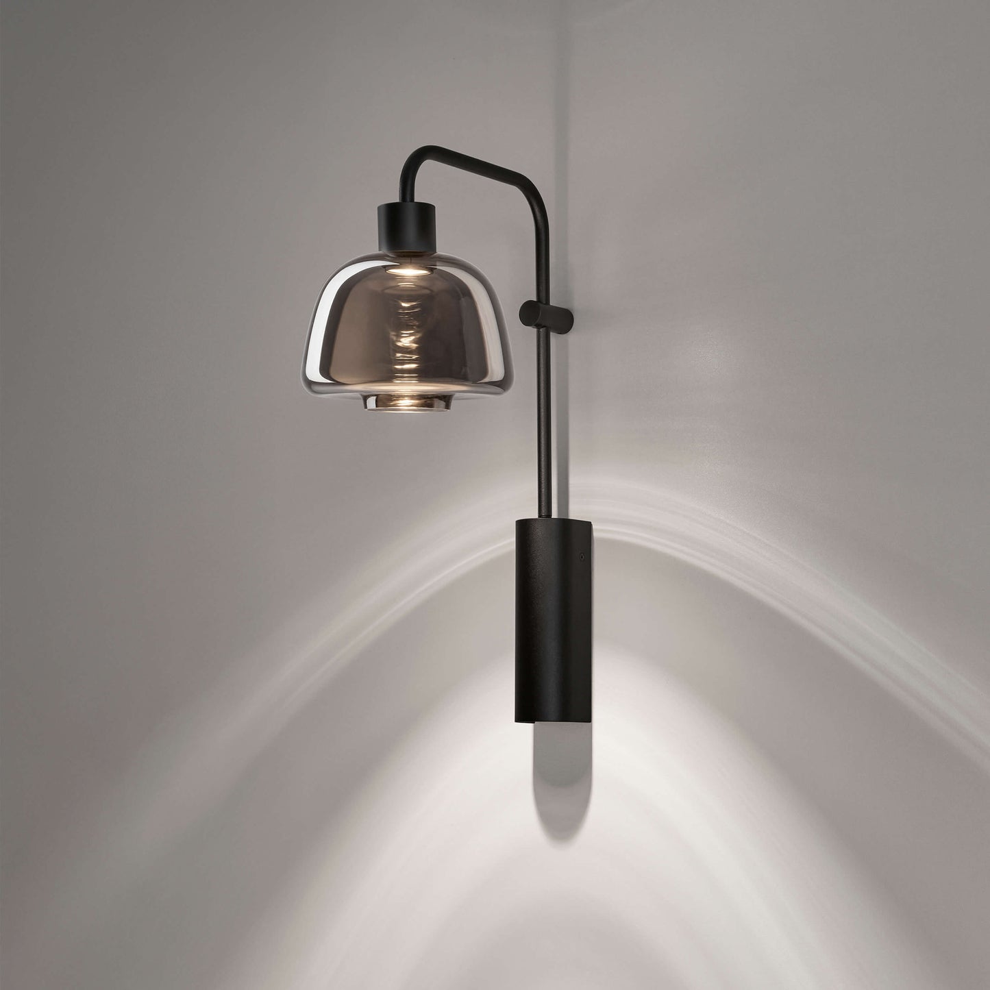 Aplique Drep A/04 Bover con pantalla Fumé Espejo