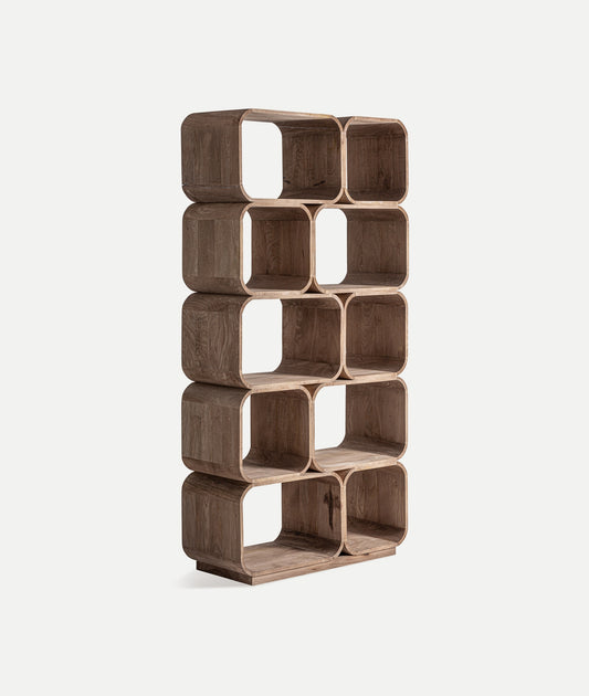 Estantería Grid ambientada en un salón contemporáneo