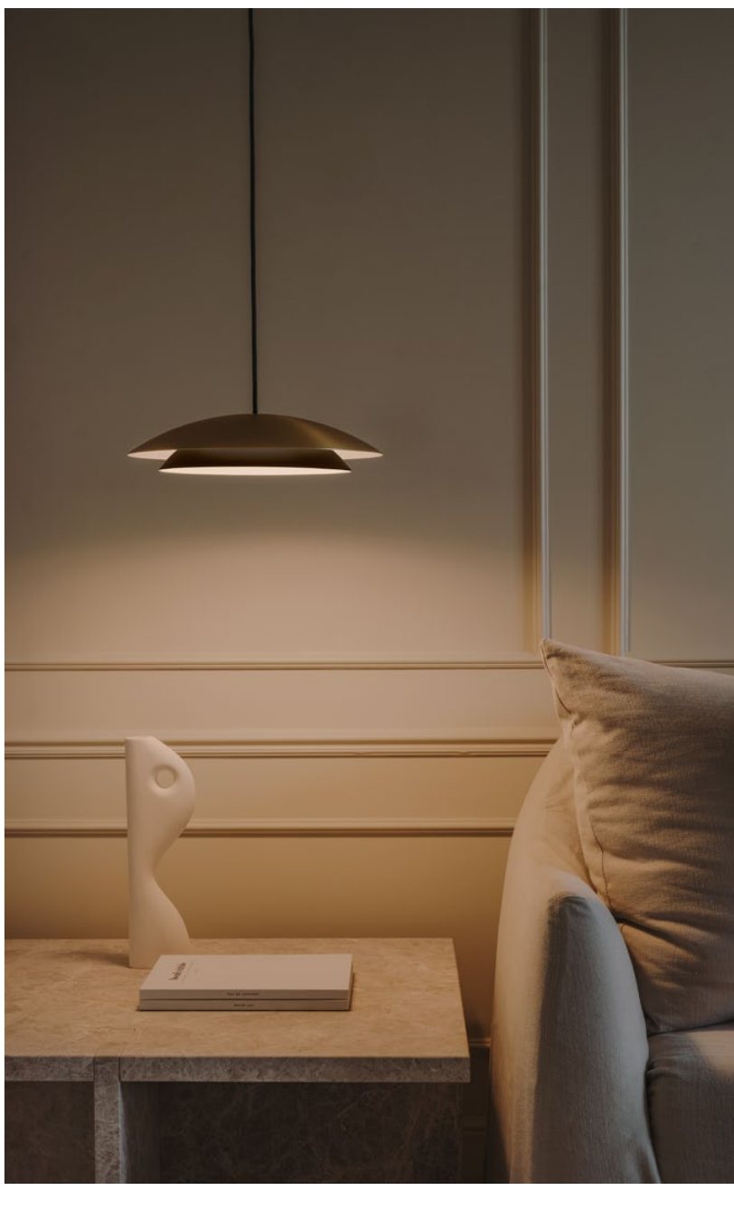 Lámpara colgante Noway LEDS C4 en ambiente de salón