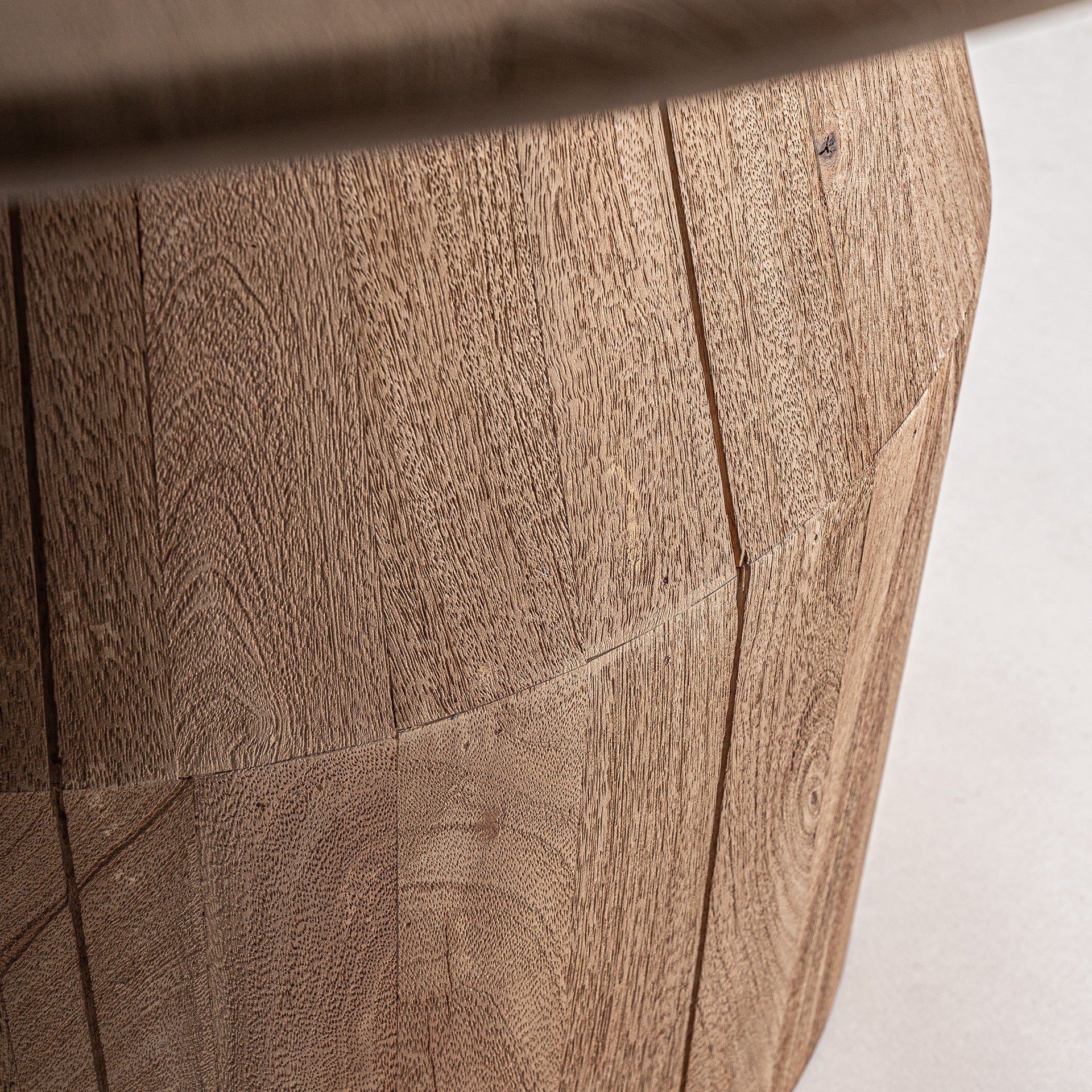 Mesa comedor Jacquard VICAL diseño redondo contemporáneo para comedor