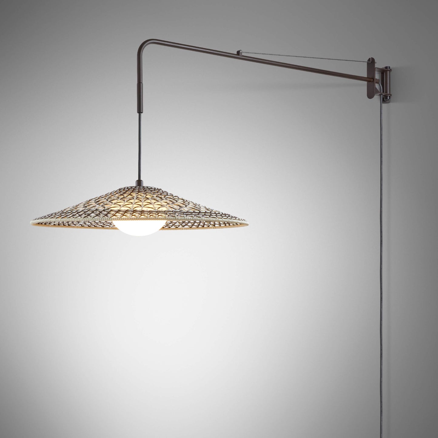Aplique Nans 55 A/98 Outdoor de Bover con pantalla Marrón para exterior IP44