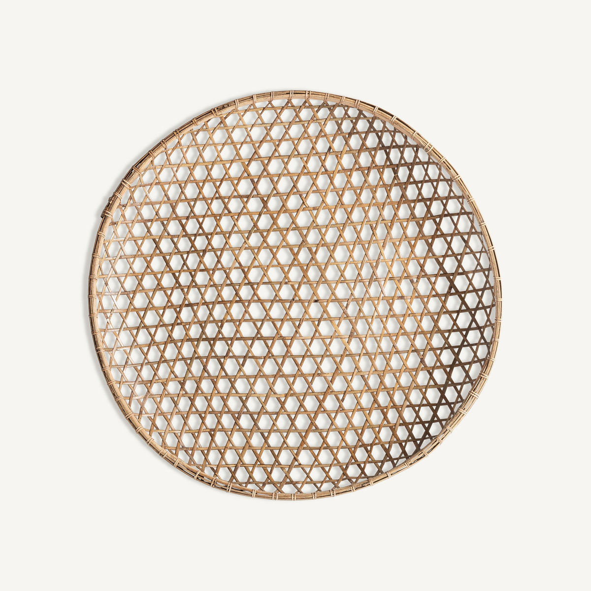 Paneles Jerzy Vical en composición de pared estilo boho natural