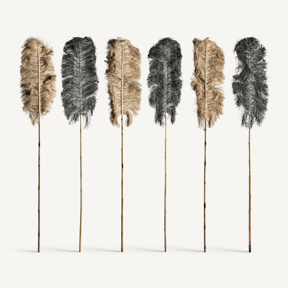 Detalle plumas de rafia rama decorativa Jerzy Vical